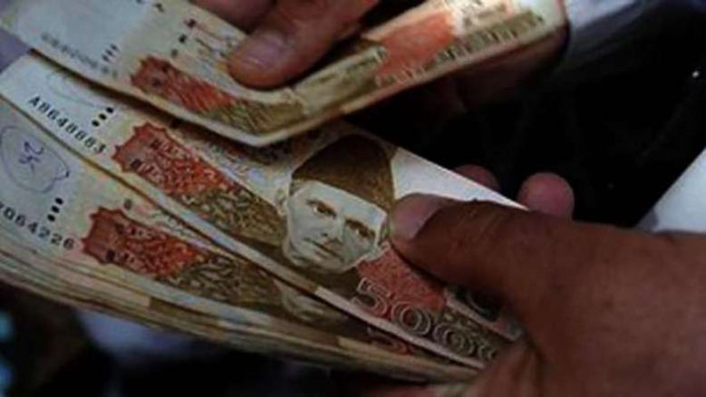 عثمان بزدار کی کابینہ کے رکن عبدالحئی دستی کے گھر سے کروڑوں روپے برآمد