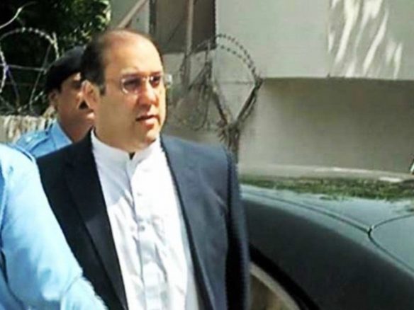 حسن نواز بھی جے آئی ٹی کے روبرو پیش ہو گئے hassan nawaz JIT girdopesh.com