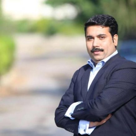 اشاروں کی زبان:چنگی گل / کاشف رفیق kashif rafiq