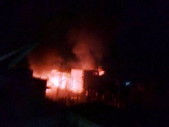 فیصل آباد میں احمدی جماعت کی عبادت گاہ نذر آتش، پانچ افراد زخمی faisal abad ahmadi