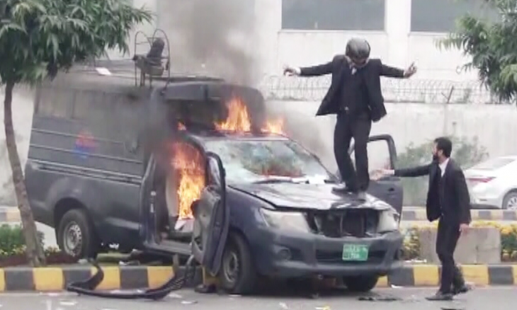 lawyers lahore
