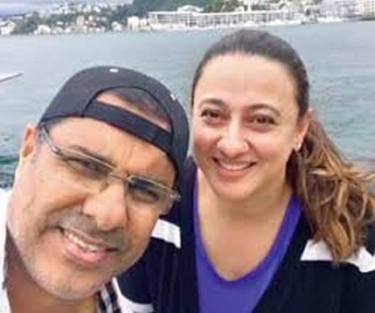 waqar younas and wife