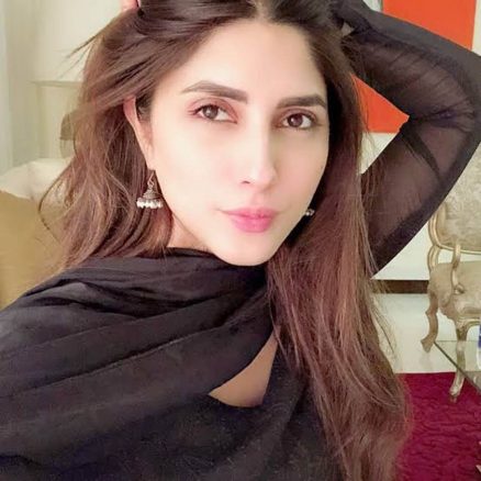 کرنل کی بیوی کے بعد ٹھیکیدار کی بیٹی کی ویڈیو وائرل : اداکارہ عظمیٰ خان پر تشدد uzma khan actress