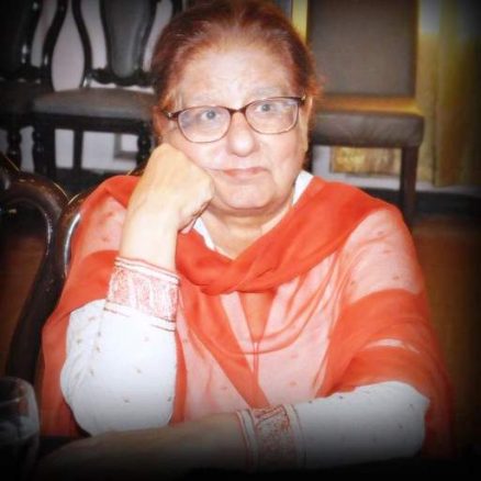 سلمیٰ اعوان کاکالم:چین کی قومی زندگی میں روشن ستارہ: یان فونگ شینگ salma awan