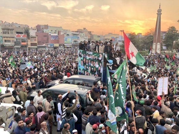 مینڈیٹ کا استحصال! ۔۔ ایم ایم ادیب ghanta ghar PDM