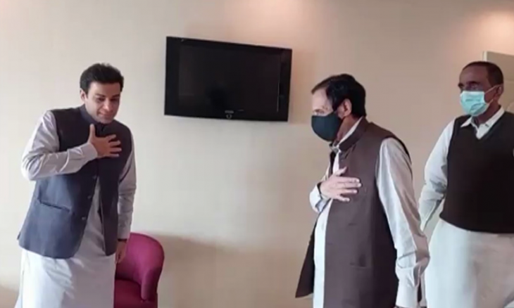 سید مجاہد علی کاتجزیہ:عوام جو بھی کہیں، پنجاب میں جوڑ توڑ جاری ہے pervez ilahi and hamza