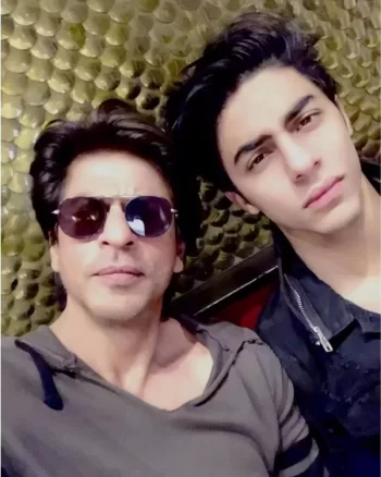 آریان خان منشیات کیس: بیٹے کی رہائی کیلئے شاہ رخ خان کی افسر سے التجا shah rukh son aryan
