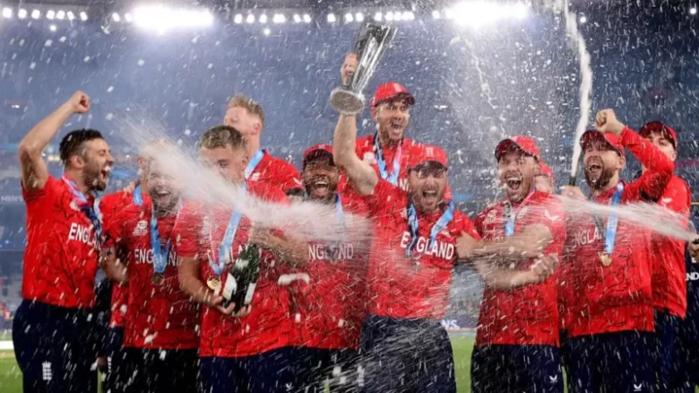 فارمولہ کرکٹ پاکستان کو مہنگی پڑ گئی: سمیع چوہدری کا کرکٹ کالم england team t20 world cup,jpg