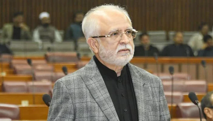 ’فوج کیخلاف کبھی گیا نہ ہی جاؤنگا‘، پی ٹی آئی رکن اسمبلی محمود مولوی کا پارٹی چھوڑنے کا اعلان