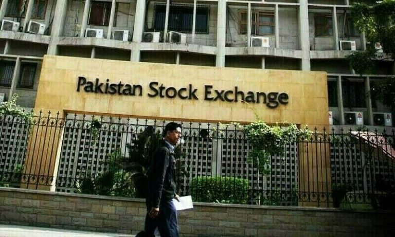 اسٹاک ایکسچینج میں مسلسل دوسرے روز زبردست تیزی، 100 انڈیکس نئی ریکارڈ بلندی پر stock exchange