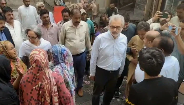 سید مجاہد علی کا تجزیہ : جڑانوالہ کے مسیحی صرف انصاف چاہتے ہیں! faiz essa church