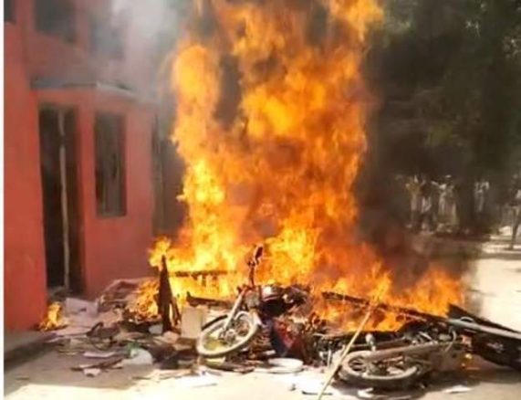 سید مجاہد علی کا تجزیہ : جڑانوالہ فسادات میں بھارتی سازش کی تلاش jaranwala church