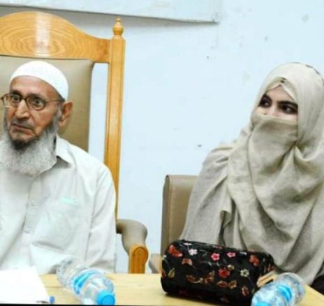 میں حریم ہوں ۔۔حبیب الرحمٰن بٹالوی کی یاد میں : ڈاکٹر حریم طارق کا کالم hareem and batalvi