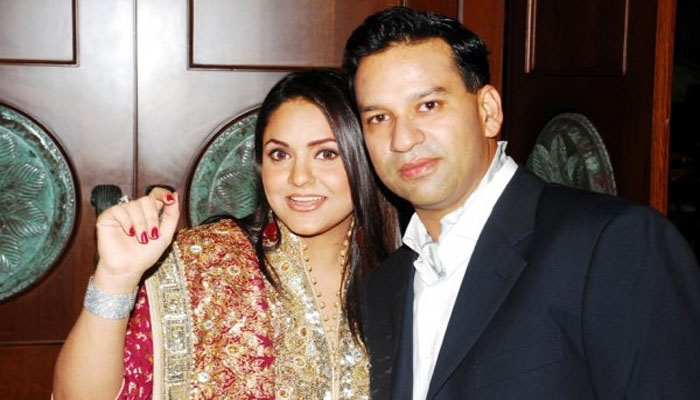 نادیہ خان نے سابقہ شوہر سے طلاق کا احوال بتادیا