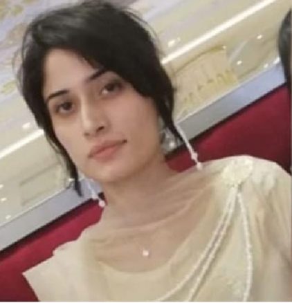 آمنہ مفتی کاکالم : زندہ بیٹی گھر میں ہے، شکر کیجیے