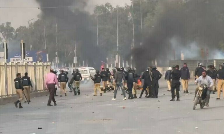 karachi dharna 31 dec