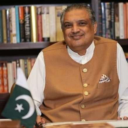 کوئی ذاتی انا نہیں، مجھے صحافت کرنے دیں : سہیل وڑائچ کا معافی نامہ suhail warraich 1