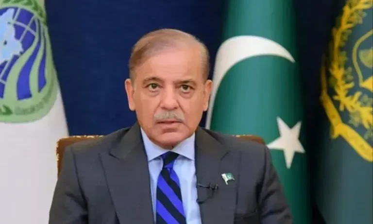 شدید بحران میں وزیر اعظم کی تسلیاں : سید مجاہد علی کا تجزیہ shahbaz sharif address