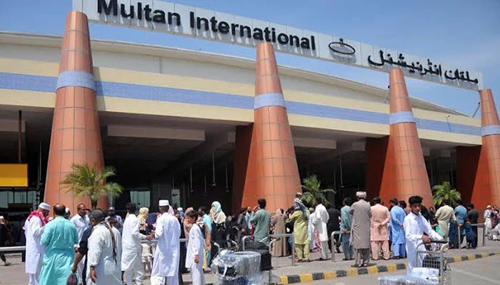 ملتان ایئرپورٹ سے ایک دن میں 37 پروازوں کا نیا ریکارڈ multan airport